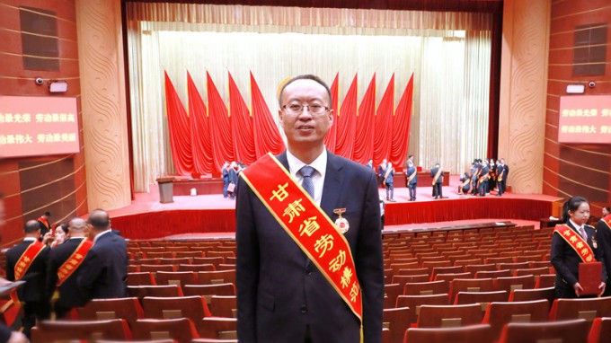 讓奮斗成為青春底色，為隴原水利繪就藍圖 | 記甘肅省勞動模范李長春