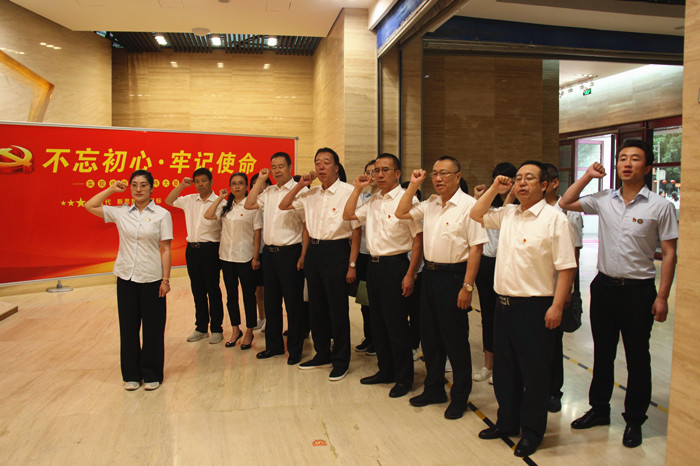 J:集團網(wǎng)站模塊公司動態(tài)8.2子公司動態(tài).甘肅省交通工程建設監(jiān)理有限公司省交通監(jiān)理公司動態(tài)新聞（2018.4-2019.7）黨建工團?8-2019新聞稿資料?9_0_4_2.jpg